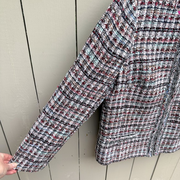 Talbots Adele Tweed lady jacket Blazer Collarless EUC Size 12 - Picture 5 of 12